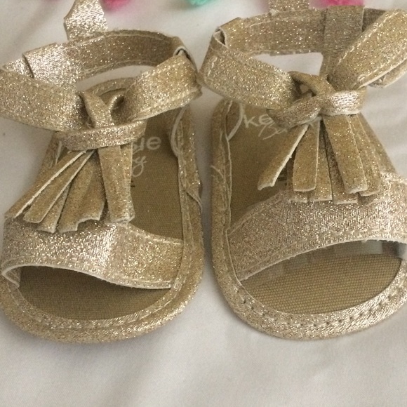 🆕Baby Gold Glitter Tassel Sandals-Kensie 0-6Mths - Picture 2 of 4